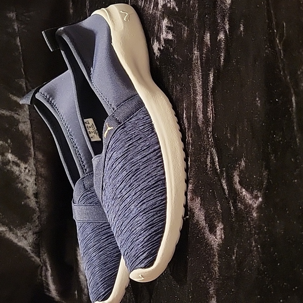 Puma - Navy Blue Slip-On, Size 10M - Picture 4 of 11